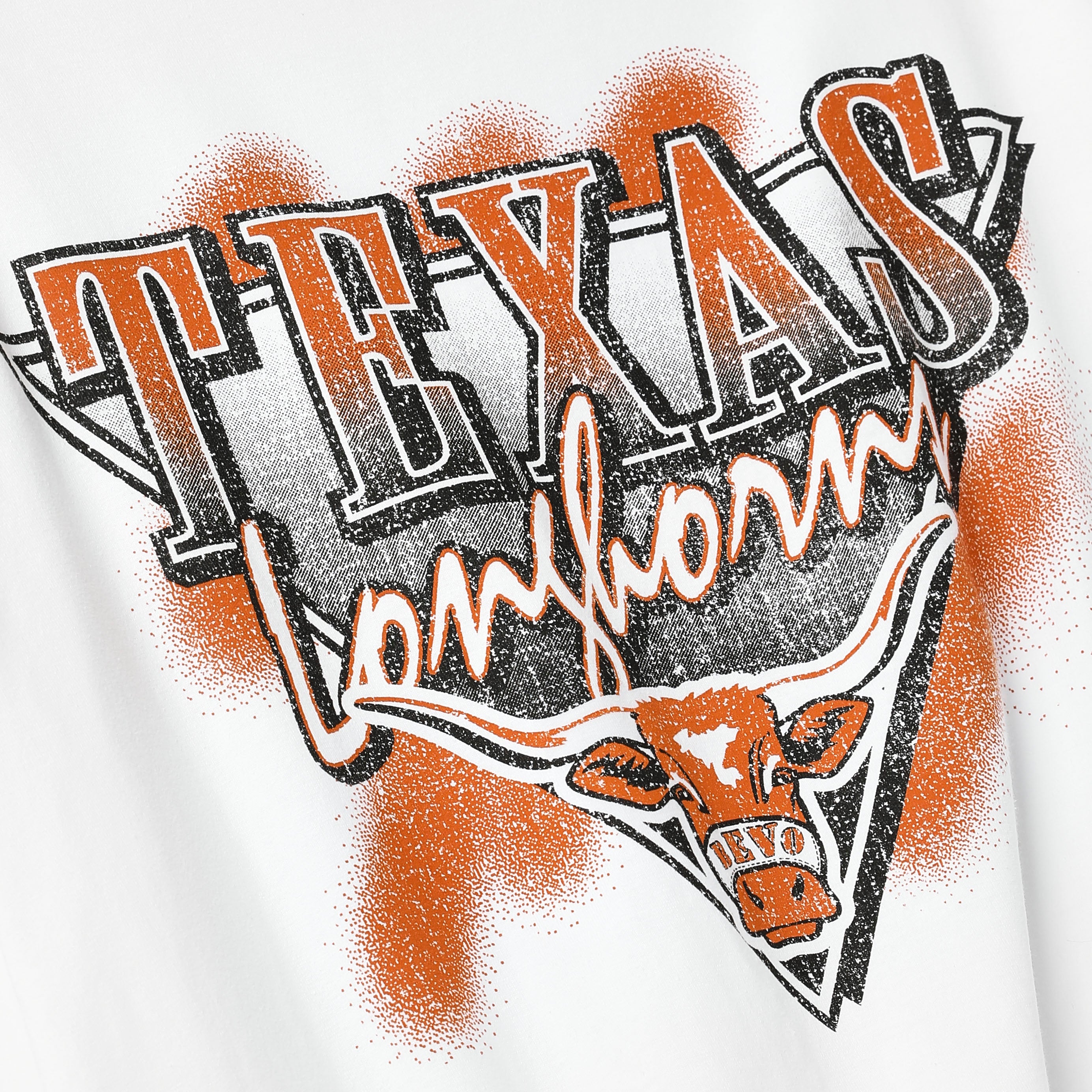 Texas Longhorns Spray Paint Bevo ComfortWash Tee
