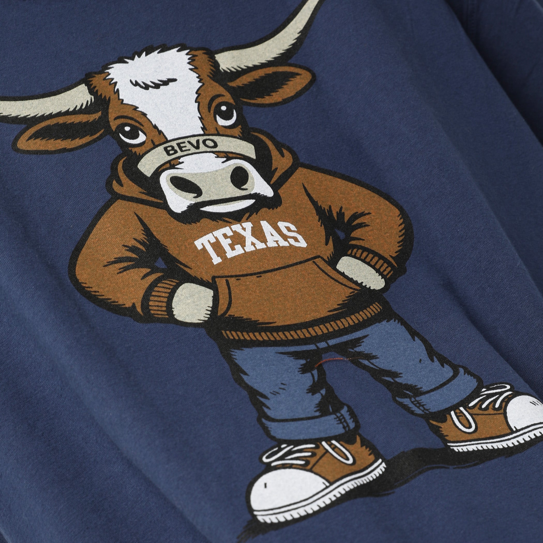 Texas Longhorns Standing Bevo in Hoodie ComfortWash Tee