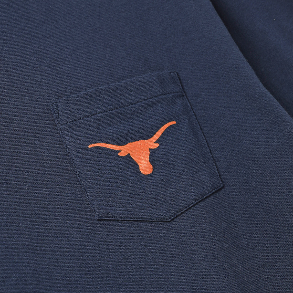 Vineyard Vines Texas Longhorns Pocket Santa Whale Short Sleeve Tee