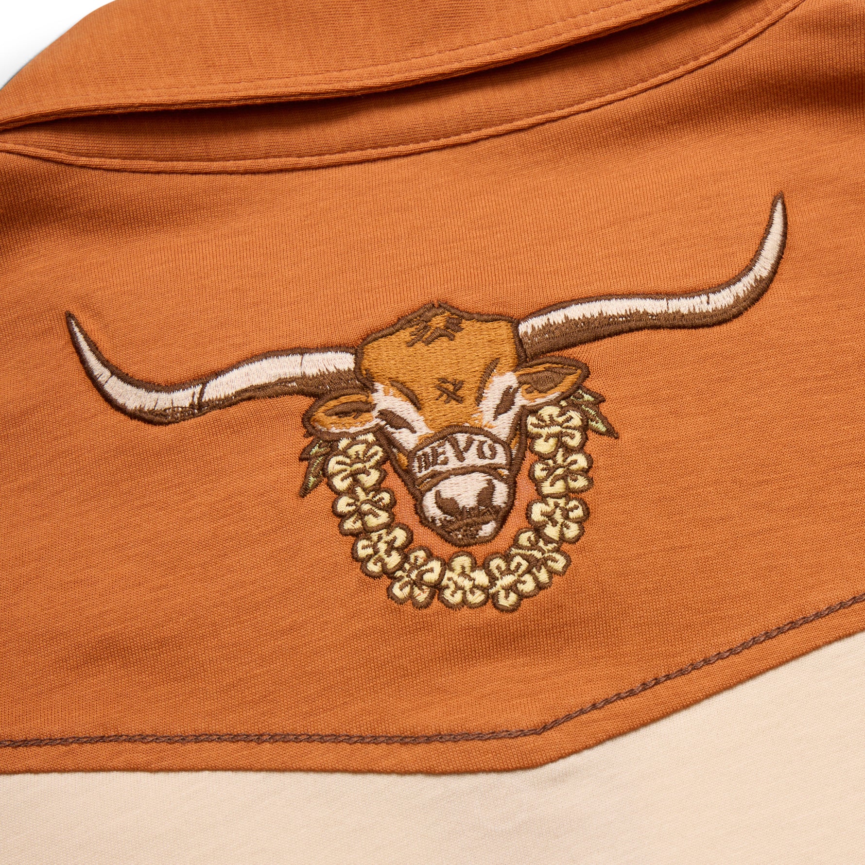 Howler Bros Los Longhorns De Tejas Ranchero Bevo on Back Polo